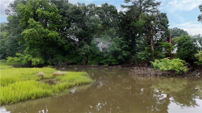 Photo 13 of 50 residential for sale in Newport News virginia