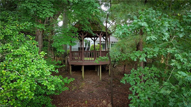 Photo 18 of 50 residential for sale in Newport News virginia