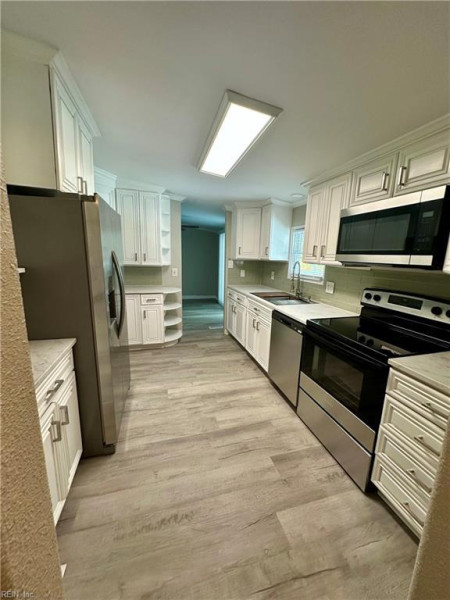Photo 9 of 29 residential for sale in Virginia Beach virginia