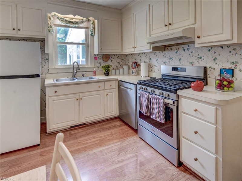 Photo 17 of 47 residential for sale in Portsmouth virginia Photo 17 of 47 residential for sale in Portsmouth virginia
