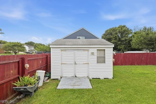 Photo 26 of 29 residential for sale in Chesapeake virginia