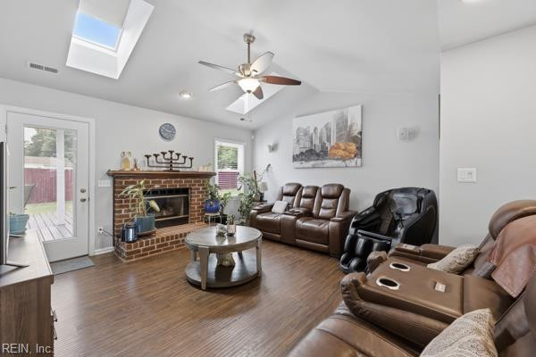 Photo 6 of 29 residential for sale in Chesapeake virginia