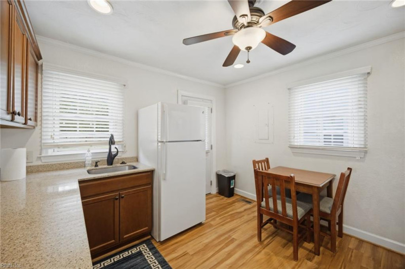 Photo 10 of 26 residential for sale in Portsmouth virginia