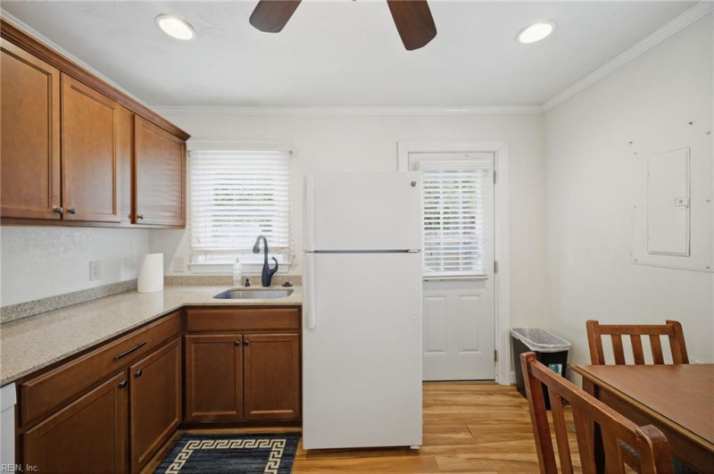 Photo 11 of 26 residential for sale in Portsmouth virginia