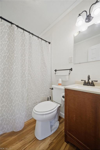 Photo 19 of 26 residential for sale in Portsmouth virginia