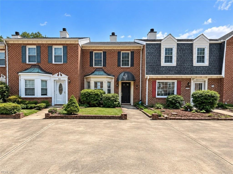Photo 1 of 39 residential for sale in Chesapeake virginia Photo 1 of 39 residential for sale in Chesapeake virginia
