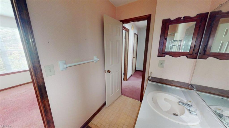 Photo 18 of 39 residential for sale in Chesapeake virginia Photo 18 of 39 residential for sale in Chesapeake virginia