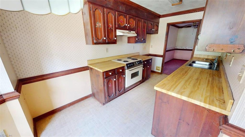 Photo 4 of 39 residential for sale in Chesapeake virginia Photo 4 of 39 residential for sale in Chesapeake virginia