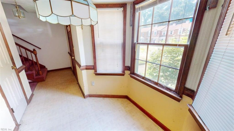 Photo 5 of 39 residential for sale in Chesapeake virginia Photo 5 of 39 residential for sale in Chesapeake virginia