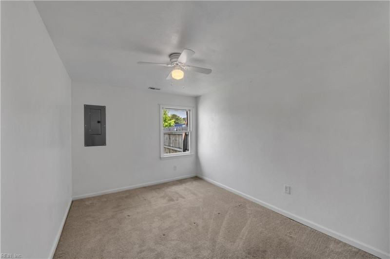 Photo 19 of 25 residential for sale in Virginia Beach virginia