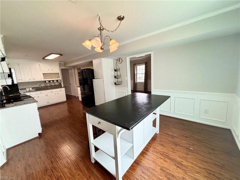 Photo 10 of 46 residential for sale in Hampton virginia