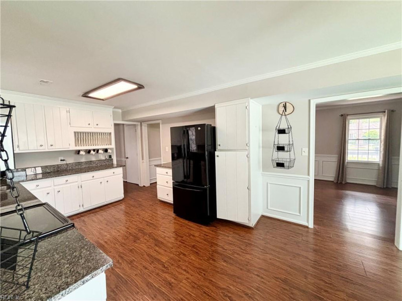 Photo 13 of 46 residential for sale in Hampton virginia