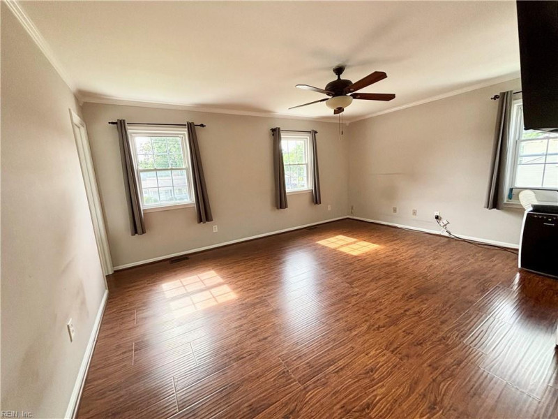 Photo 21 of 46 residential for sale in Hampton virginia