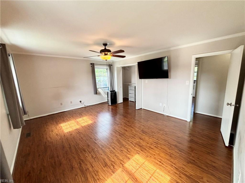 Photo 22 of 46 residential for sale in Hampton virginia