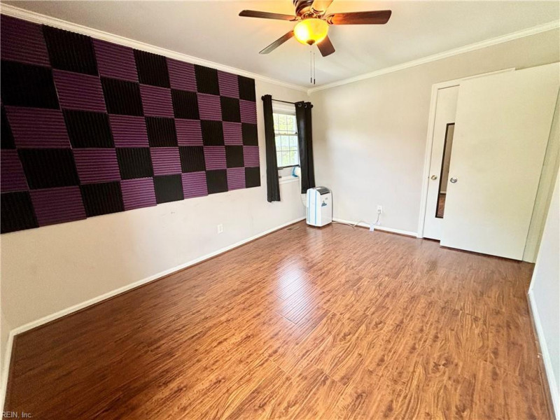 Photo 27 of 46 residential for sale in Hampton virginia