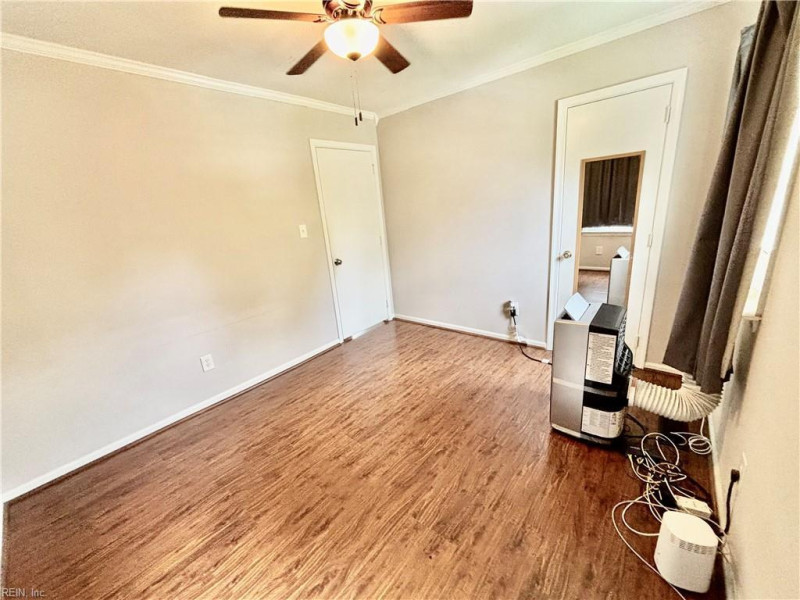 Photo 31 of 46 residential for sale in Hampton virginia
