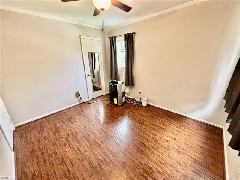 Photo 32 of 46 residential for sale in Hampton virginia