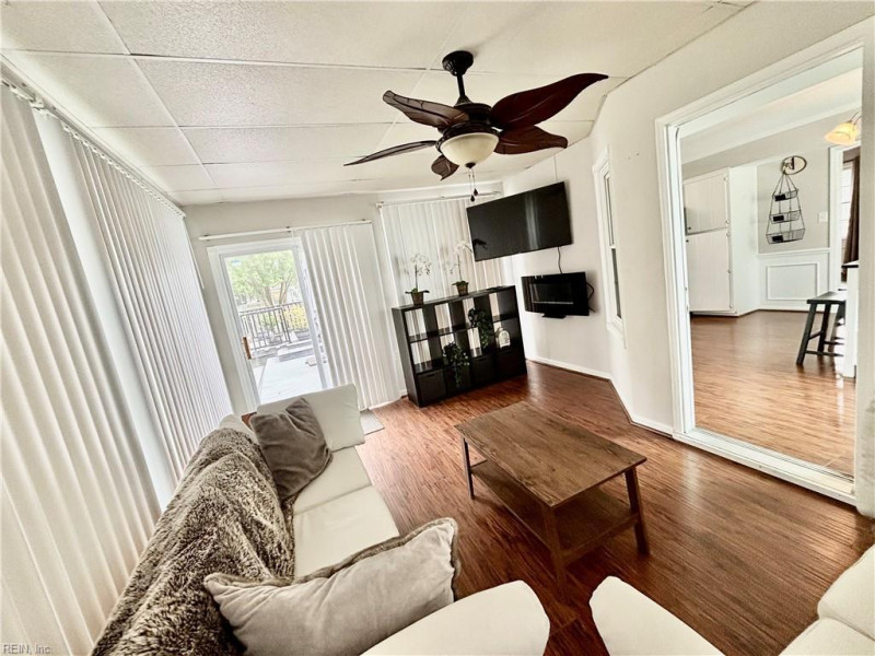 Photo 34 of 46 residential for sale in Hampton virginia