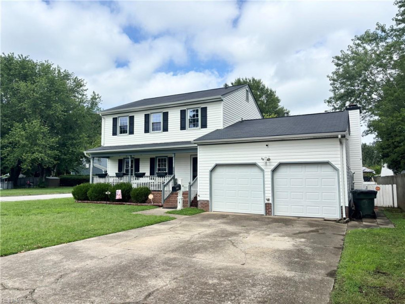 Photo 4 of 46 residential for sale in Hampton virginia