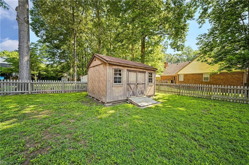 Photo 39 of 44 residential for sale in Chesapeake virginia Photo 39 of 44 residential for sale in Chesapeake virginia