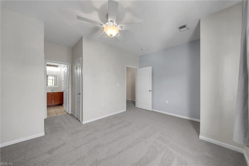 Photo 25 of 48 residential for sale in Chesapeake virginia