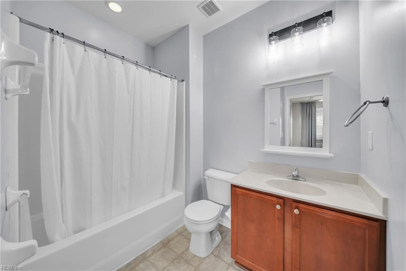 Photo 31 of 48 residential for sale in Chesapeake virginia