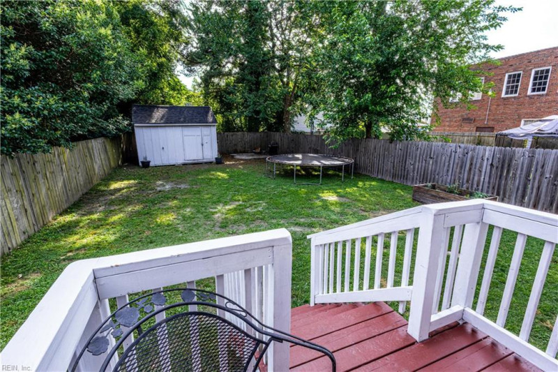 Photo 15 of 31 residential for sale in Chesapeake virginia