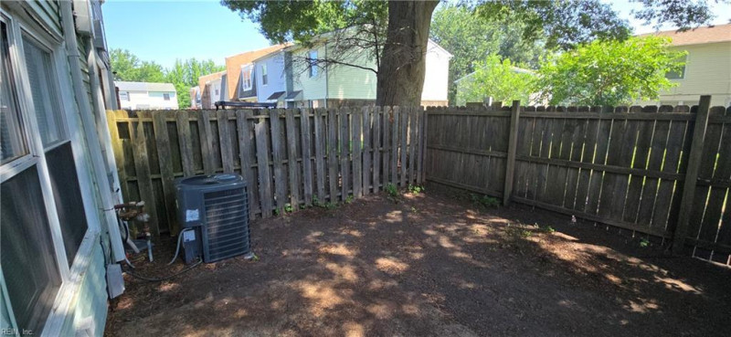 Photo 19 of 26 residential for sale in Portsmouth virginia