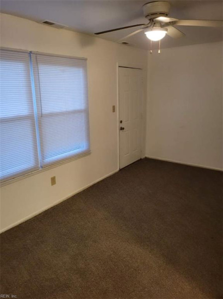 Photo 7 of 26 residential for sale in Portsmouth virginia