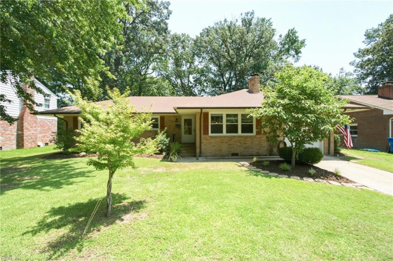 Photo 3 of 35 residential for sale in Newport News virginia Photo 3 of 35 residential for sale in Newport News virginia