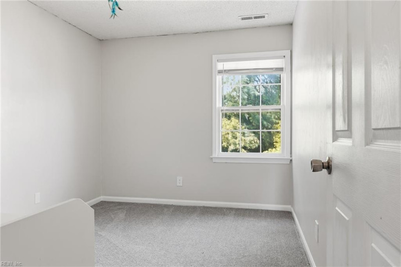 Photo 15 of 21 residential for sale in Virginia Beach virginia