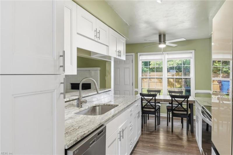 Photo 6 of 21 residential for sale in Virginia Beach virginia