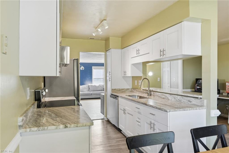 Photo 8 of 21 residential for sale in Virginia Beach virginia