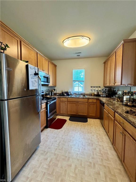 Photo 12 of 40 residential for sale in Norfolk virginia
