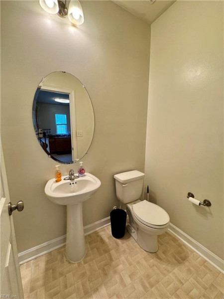 Photo 17 of 40 residential for sale in Norfolk virginia