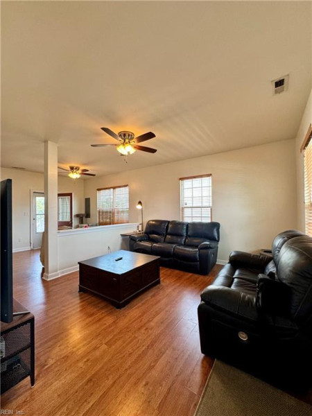 Photo 4 of 40 residential for sale in Norfolk virginia