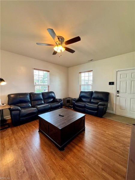 Photo 7 of 40 residential for sale in Norfolk virginia