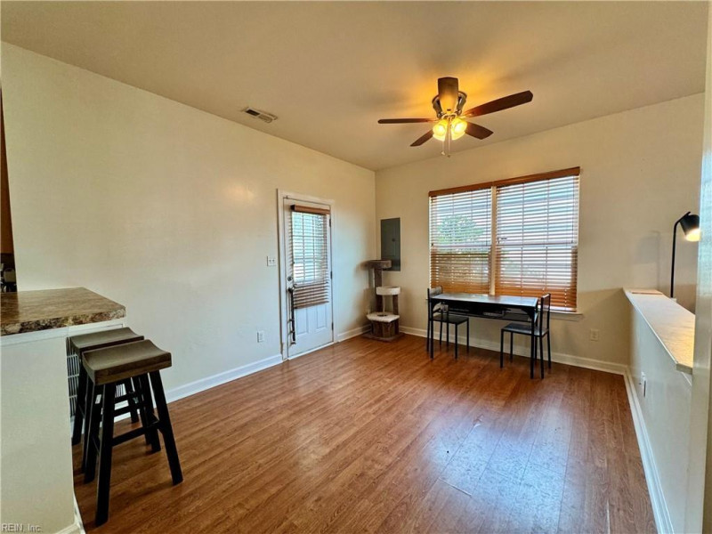 Photo 8 of 40 residential for sale in Norfolk virginia
