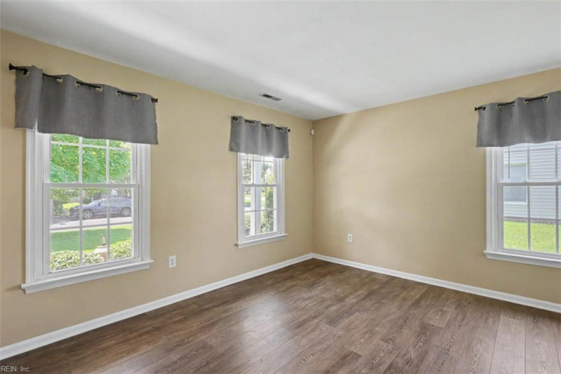 Photo 6 of 48 residential for sale in Chesapeake virginia Photo 6 of 48 residential for sale in Chesapeake virginia