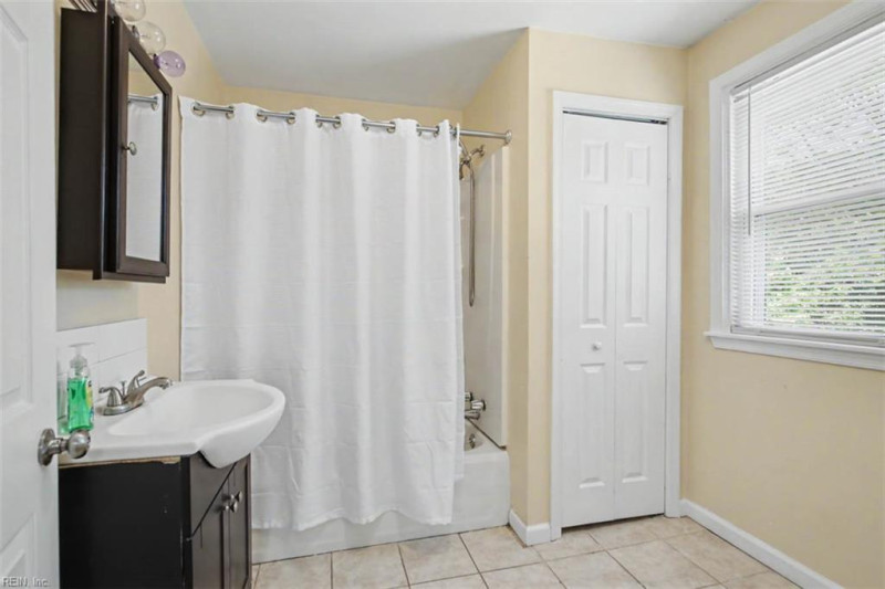 Photo 21 of 43 residential for sale in Newport News virginia Photo 21 of 43 residential for sale in Newport News virginia