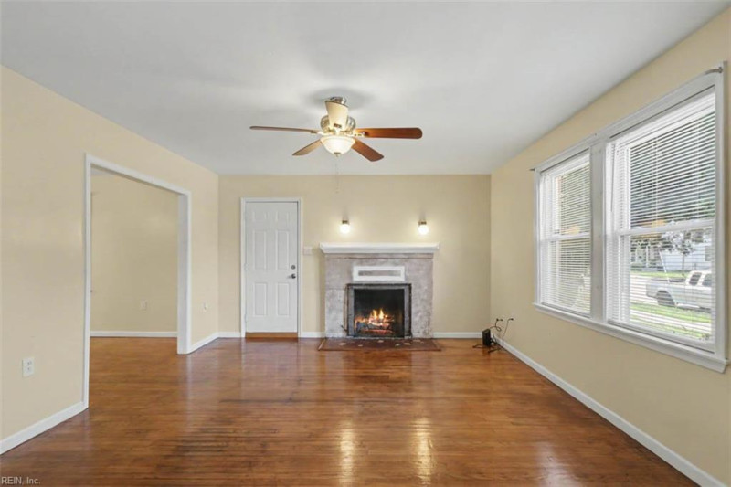 Photo 5 of 43 residential for sale in Newport News virginia Photo 5 of 43 residential for sale in Newport News virginia