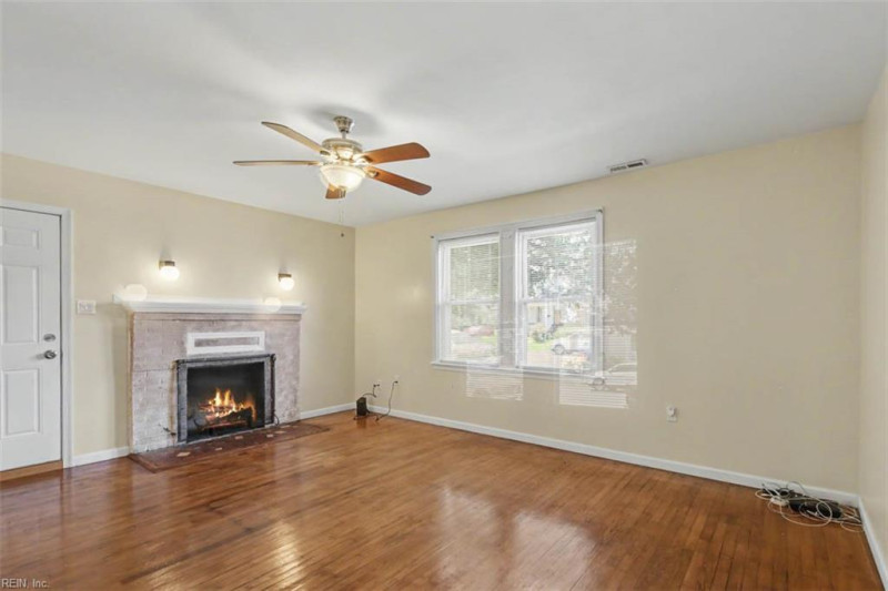 Photo 6 of 43 residential for sale in Newport News virginia Photo 6 of 43 residential for sale in Newport News virginia