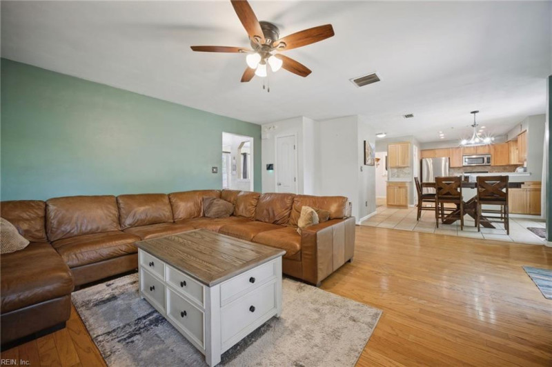 Photo 10 of 49 residential for sale in Hampton virginia