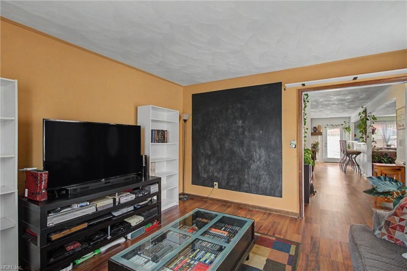 Photo 20 of 39 residential for sale in Virginia Beach virginia