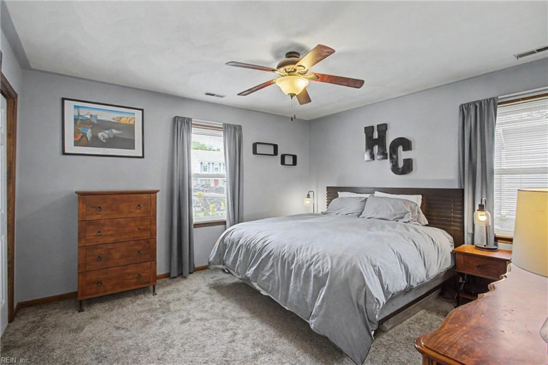 Photo 21 of 39 residential for sale in Virginia Beach virginia