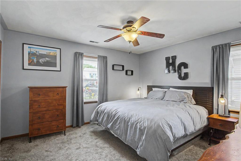 Photo 23 of 39 residential for sale in Virginia Beach virginia