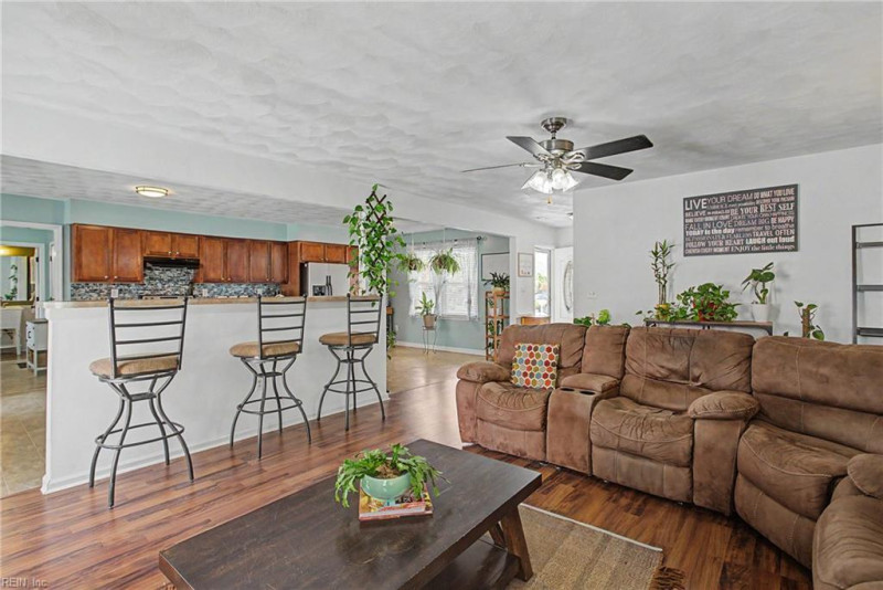 Photo 8 of 39 residential for sale in Virginia Beach virginia
