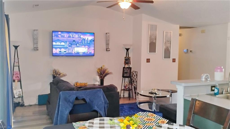 Photo 23 of 35 residential for sale in Suffolk virginia