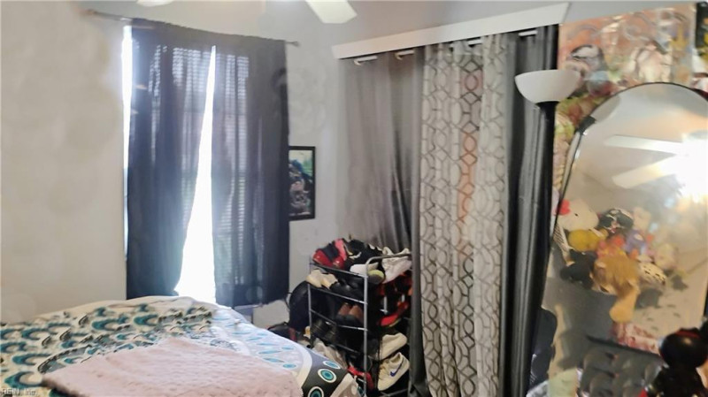 Photo 25 of 35 residential for sale in Suffolk virginia