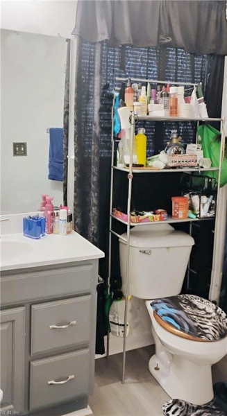 Photo 33 of 35 residential for sale in Suffolk virginia